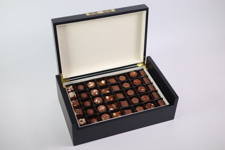 Wooden Gift Box oriental - صندوق هدايا خشبي زخرفه عربيه