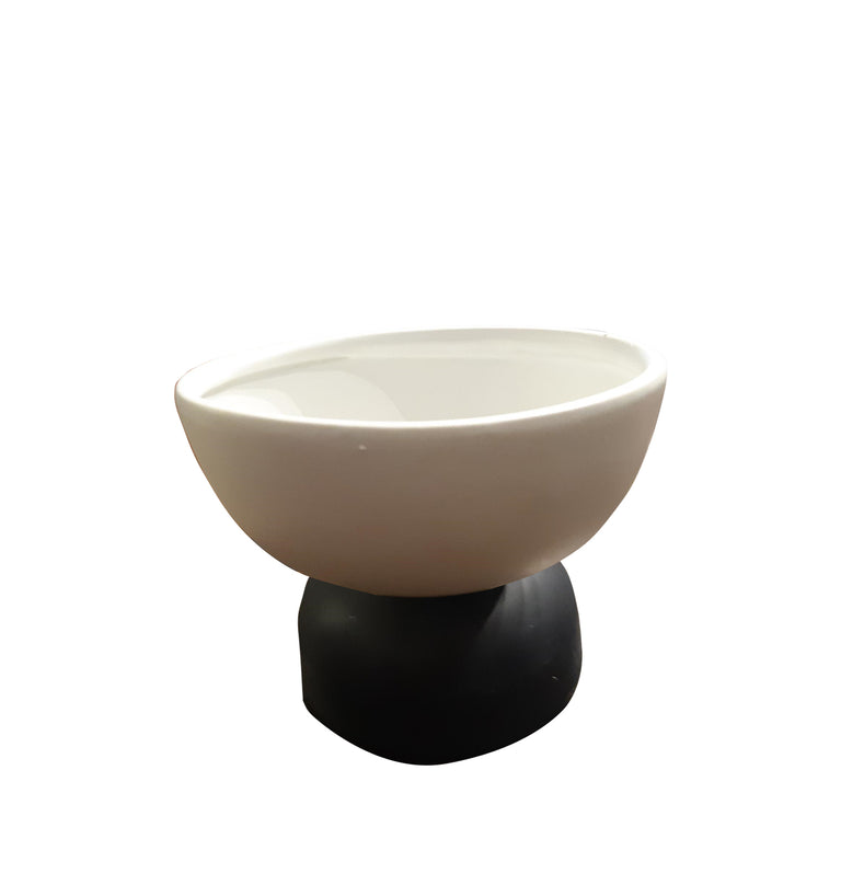 White and black stand Medium - حامل أبيض وأسود متوسط