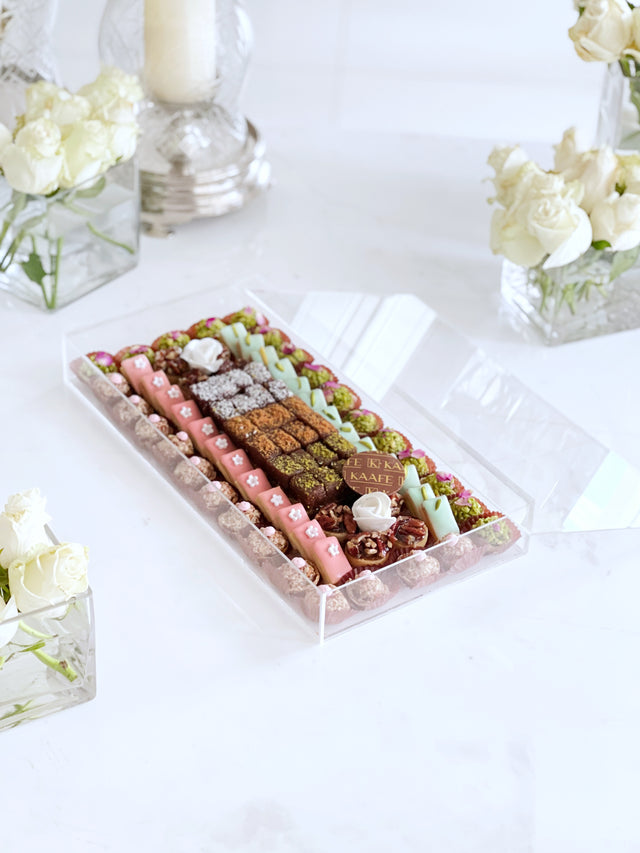 Acrylic petitfour dates tray- صينية بيتي فور أكريليك تمر
