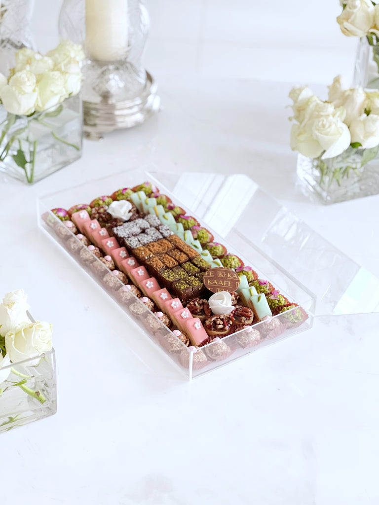 Acrylic petitfour dates tray- صينية بيتي فور أكريليك تمر