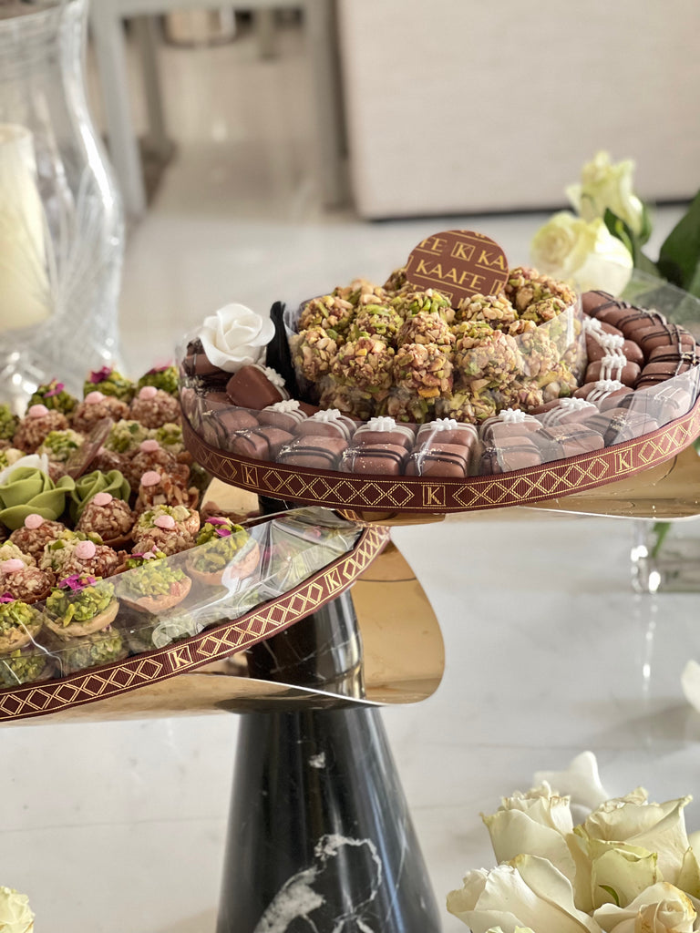 Marble stand with chocolate منتجاتستاند رخام بالشوكولاتة